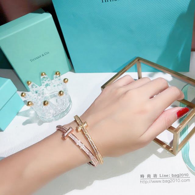Tiffany飾品 蒂芙尼女士專櫃爆款T1寬版半鑽手鐲  zgt1778